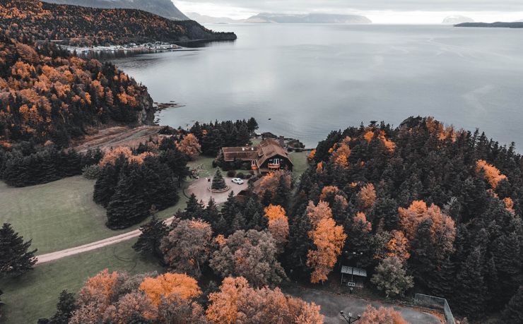 移民西班牙的中介